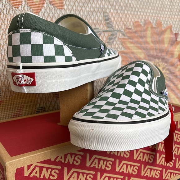 Vans Men’s Classic Slip-0n
Color Theory Checkerboard
VN0A5JMHYQW
Sneakers - Picture 10 of 16